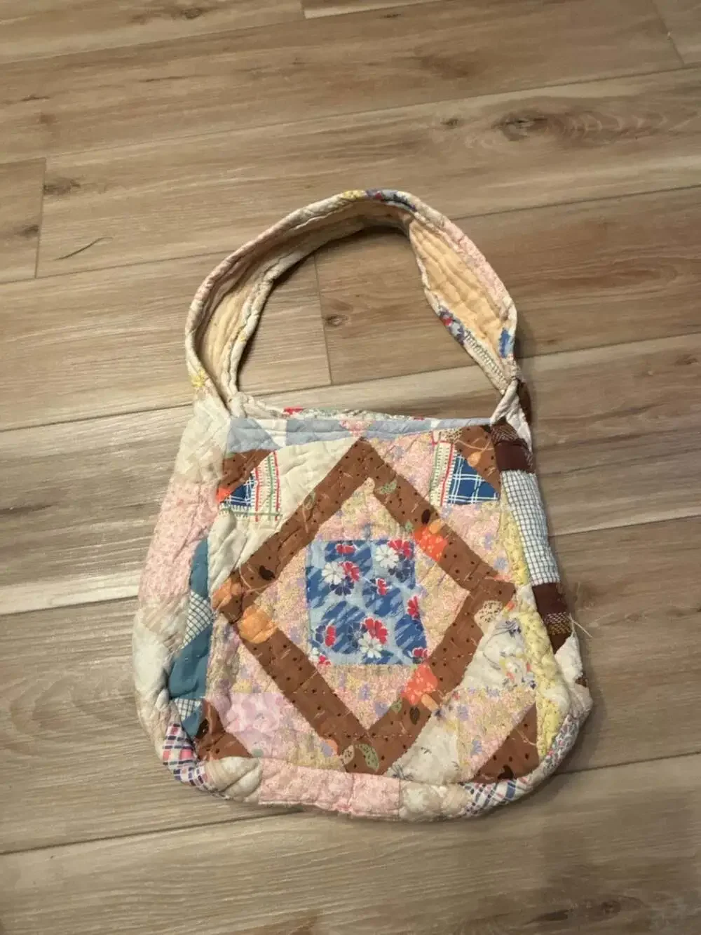 Vintage Handmade Patchwork Tennessee Feedsack Quilt Hobo Bag